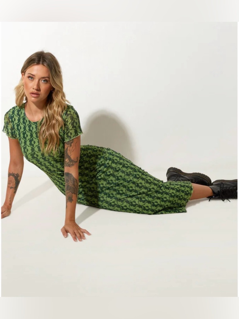 MOTEL ROCKS Happyella Midi Dress In Wavy Daisy Green NWT SIZE MEDIUM - Picture 3 of 7